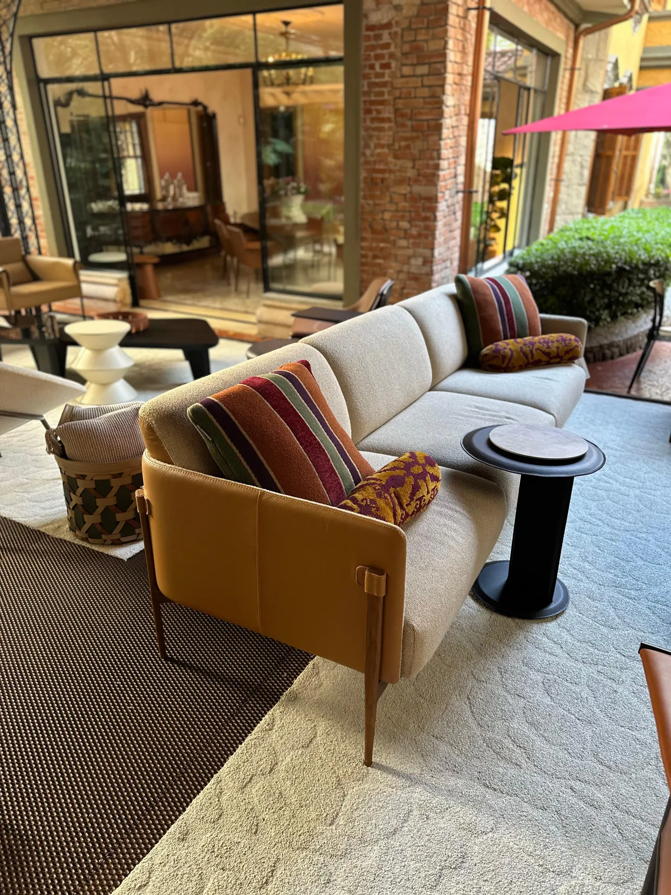 Smoky sofa for Doimo