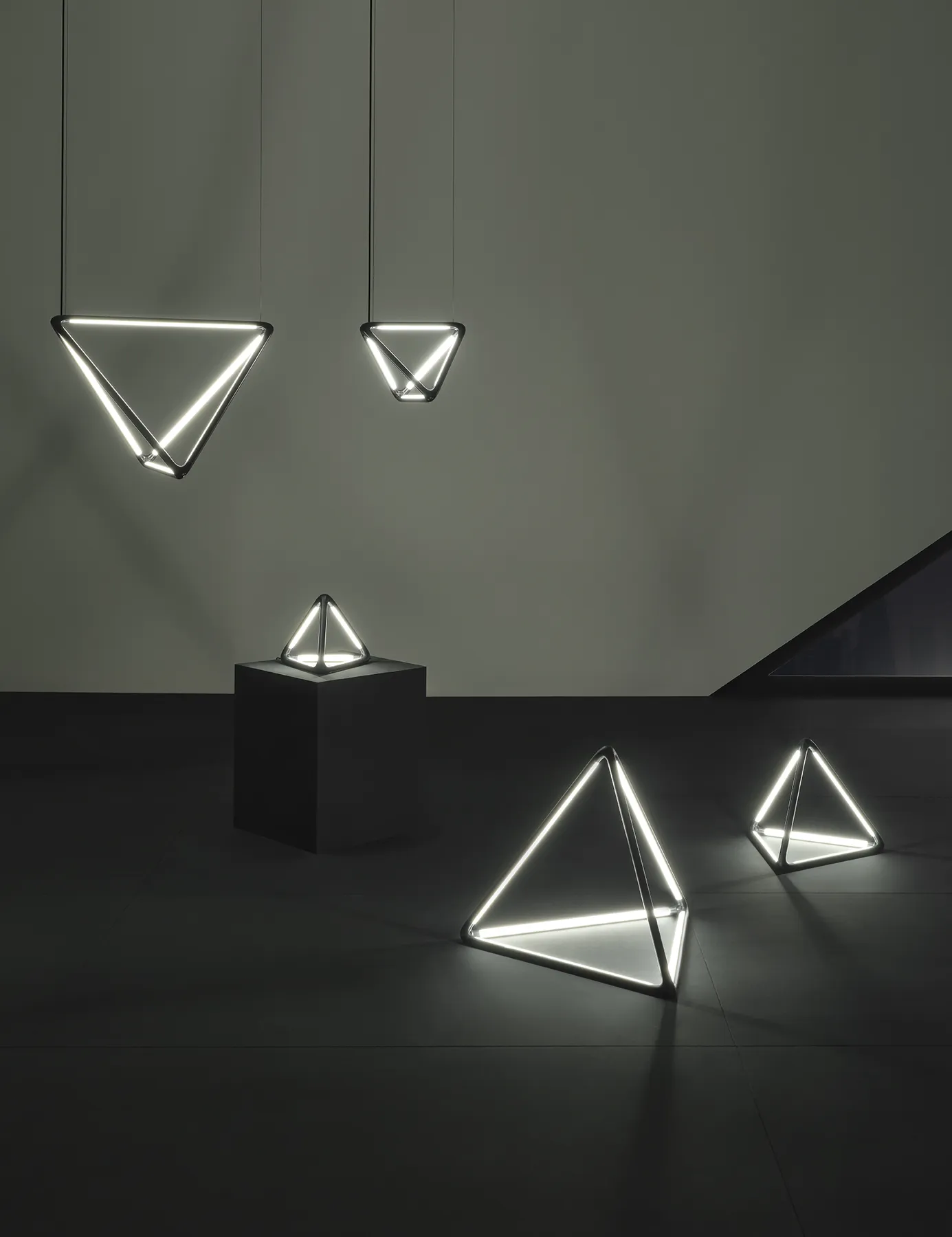 Tetra lamps on a dark floor